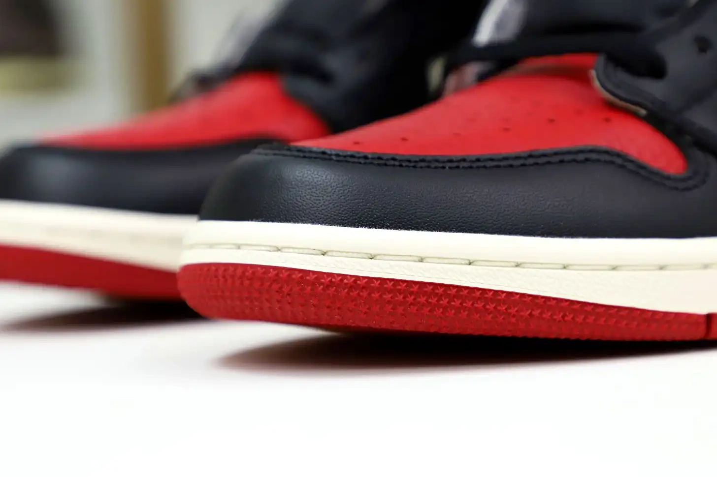 JORDAN TOE' Kimikick 'BRED OG RETRO 1 HIGH AIR 0523